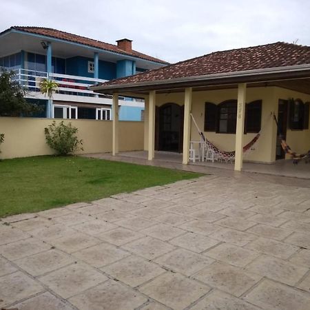 Casa Guaratuba espaçosa e confortável Esterno foto