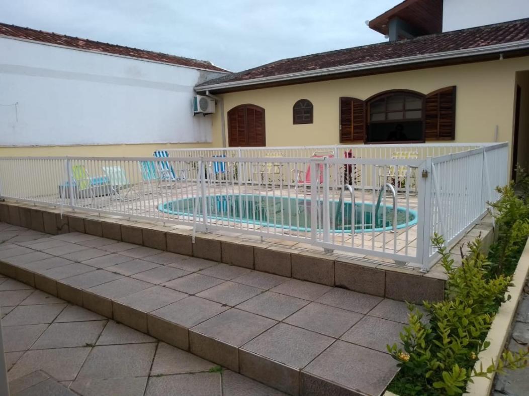 Casa Guaratuba espaçosa e confortável Esterno foto